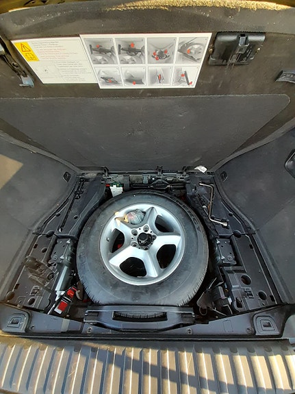 BMW X5 6 of 6