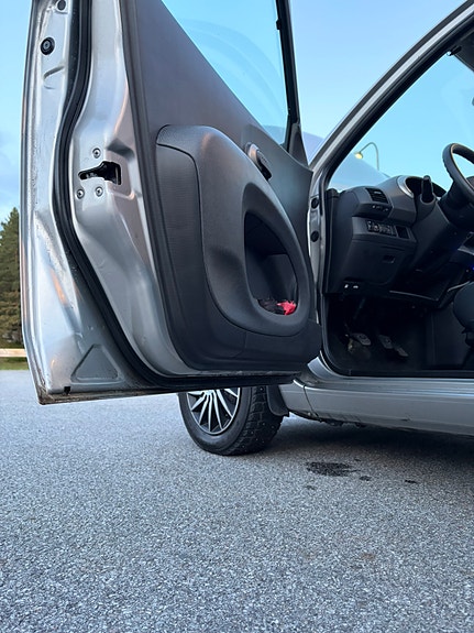 Nissan Micra 24 of 30
