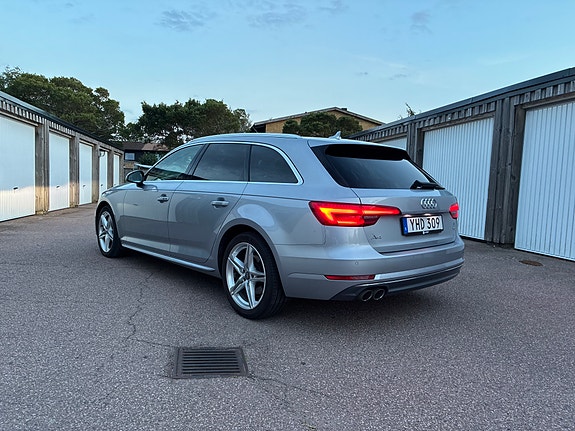 Audi A4 5 of 9