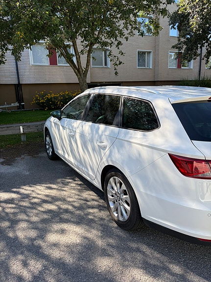 Seat Leon 9 of 15