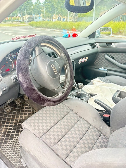 Audi A6 14 of 18