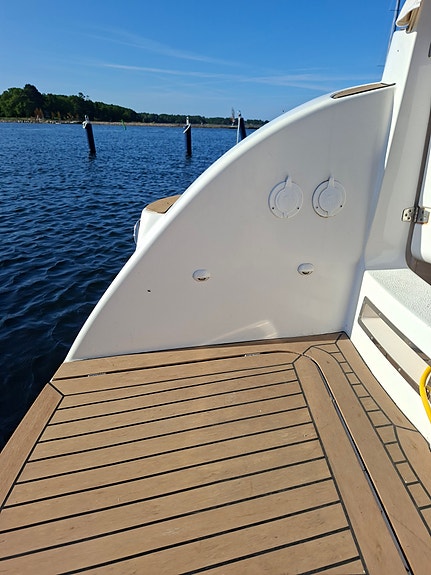 Windy 37 Grand Mistral DC 2004 16 of 28