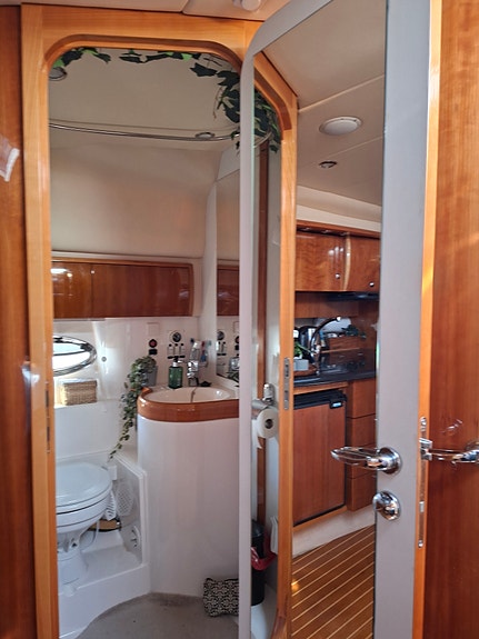Windy 37 Grand Mistral DC 2004 7 of 28