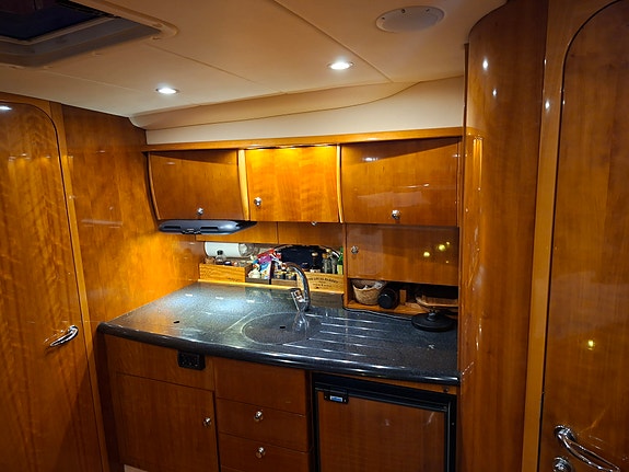 Windy 37 Grand Mistral DC 2004 12 of 28