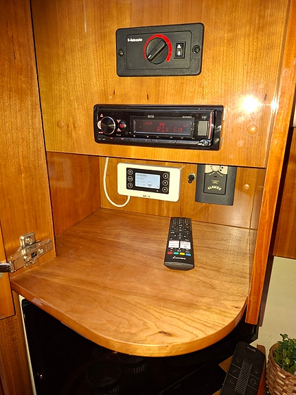 Windy 37 Grand Mistral DC 2004 28 of 28