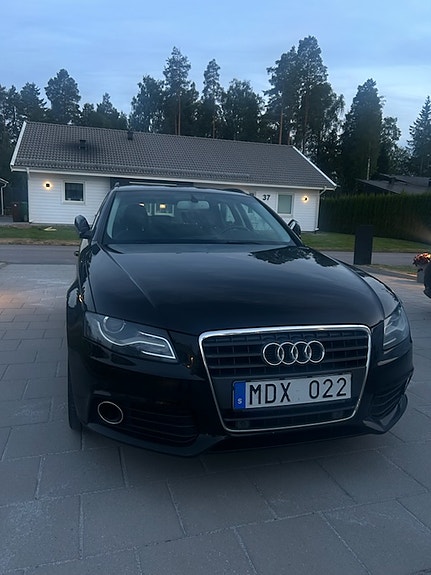 Audi A4 3 of 7