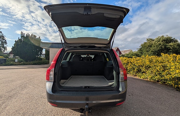 Volvo V50 4 of 10