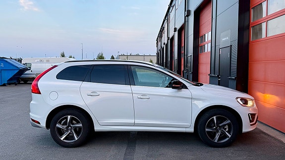 Volvo XC60 9 of 19