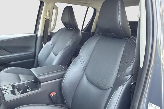Toyota HiLux 19 of 19