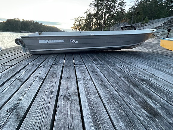 Marine 12M – mycket fin aluminiumbåt med åror och akterspegelhjul 2 of 3