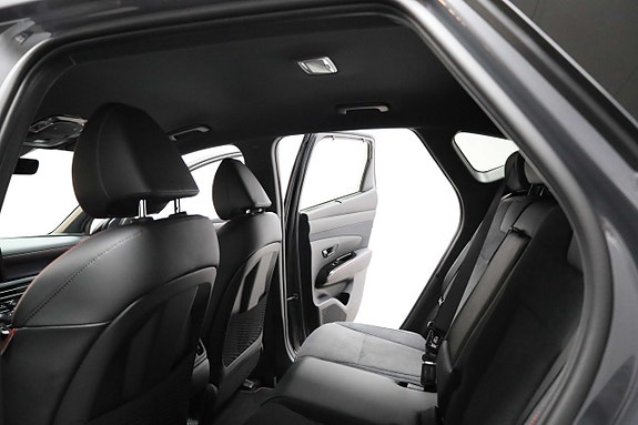 Hyundai Tucson 10 of 26