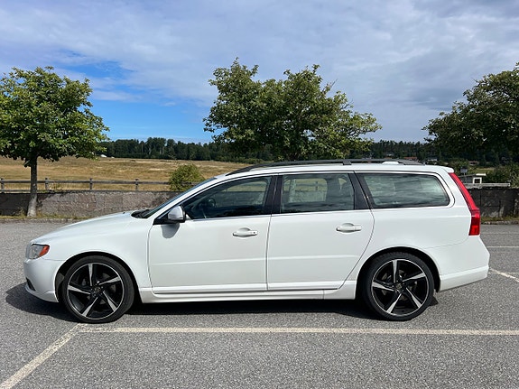 Volvo V70 4 of 11