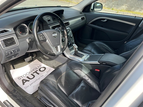 Volvo V70 7 of 11