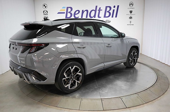 Hyundai Tucson 16 of 28