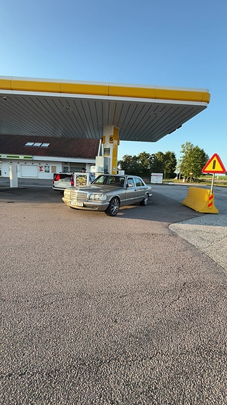 Mercedes-Benz 500 SEL 3 of 7