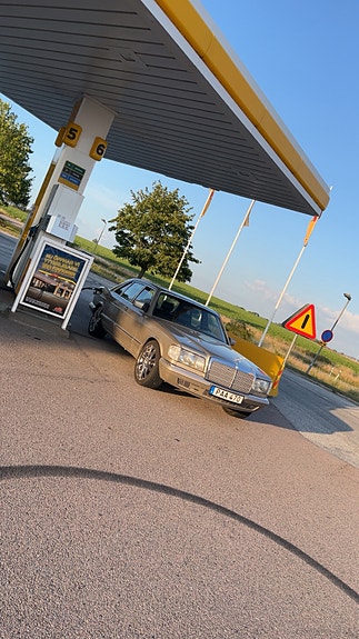Mercedes-Benz 500 SEL 4 of 7