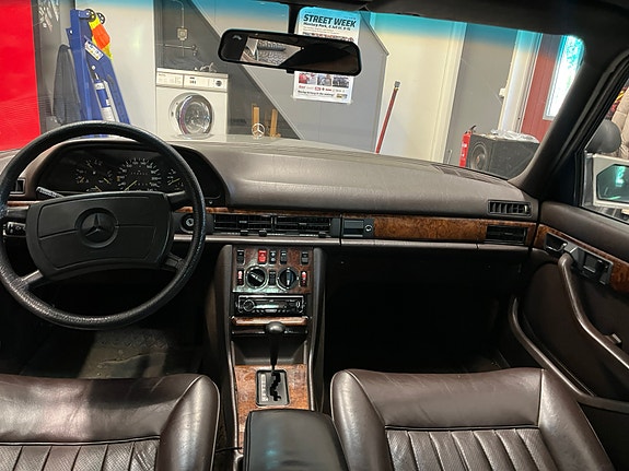 Mercedes-Benz 500 SEL 5 of 7