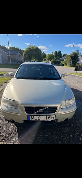 Volvo S60 3 of 7
