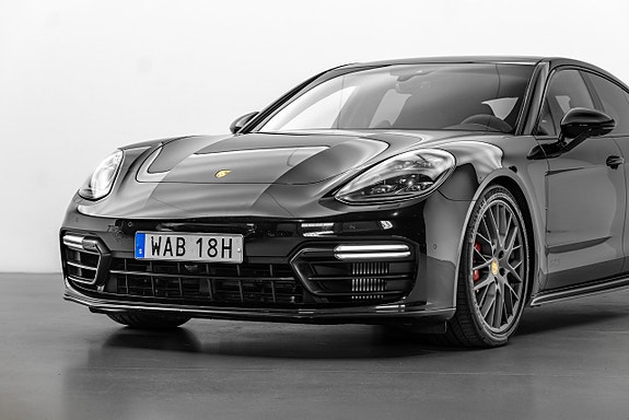 Porsche Panamera GTS 22 of 30