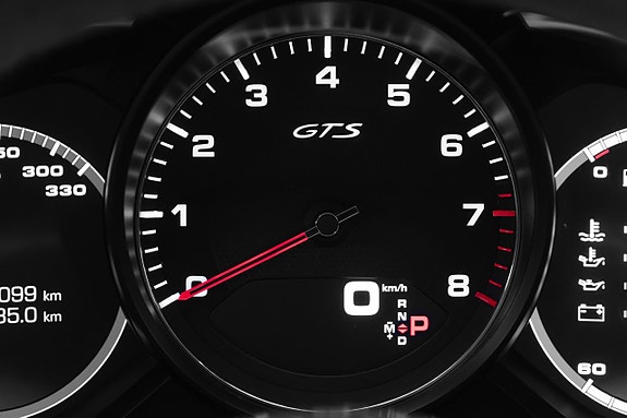 Porsche Panamera GTS 16 of 30