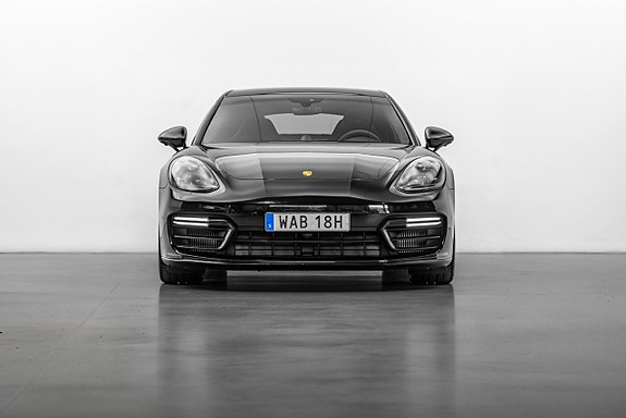 Porsche Panamera GTS 4 of 30