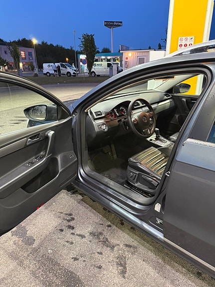 Volkswagen Passat 8 of 28