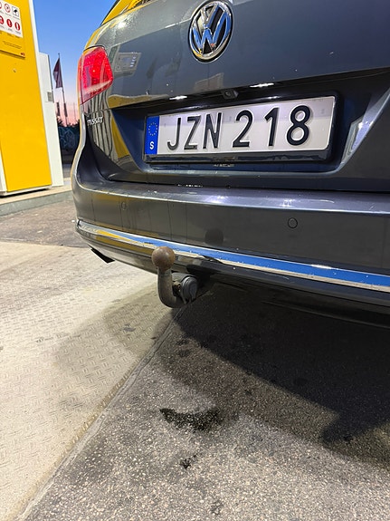 Volkswagen Passat 6 of 28