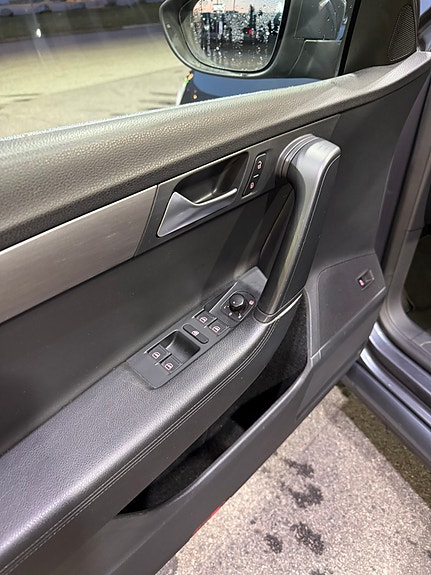 Volkswagen Passat 11 of 28