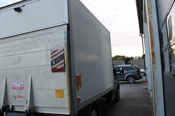 Ford Transit 4 of 6