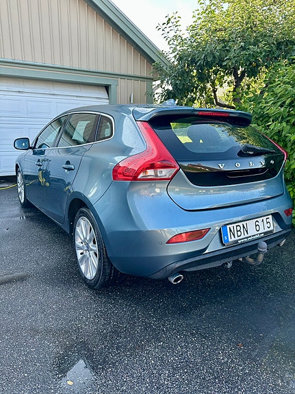 Volvo V40 4 of 7