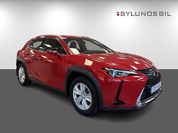 Lexus UX250h 3 of 14