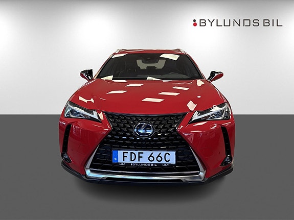 Lexus UX250h 2 of 14