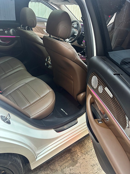 Mercedes-Benz E63 10 of 13