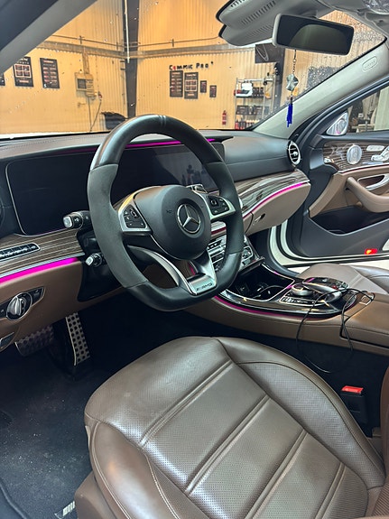 Mercedes-Benz E63 6 of 13
