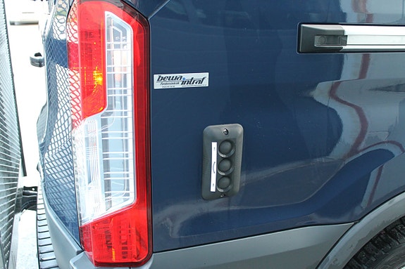 Ford Transit 14 of 17