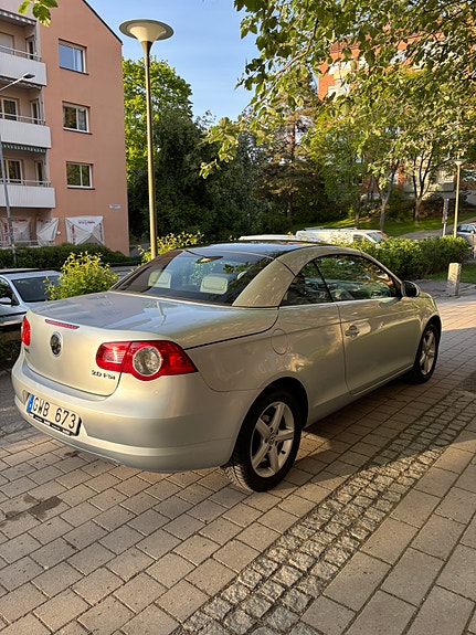 Volkswagen Eos 7 of 15