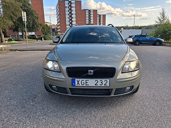 Volvo V50 4 of 9