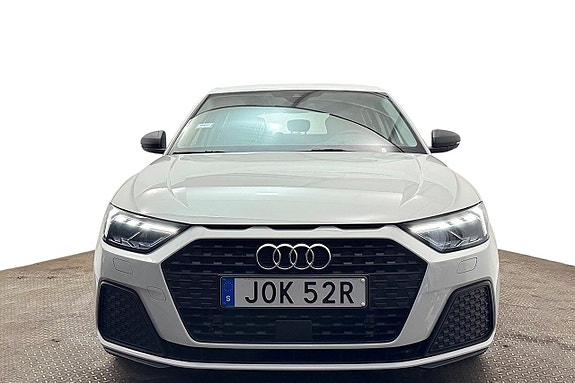 Audi A1 3 of 28