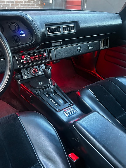 Chevrolet Camaro 6 of 14