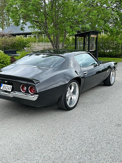 Chevrolet Camaro 4 of 14
