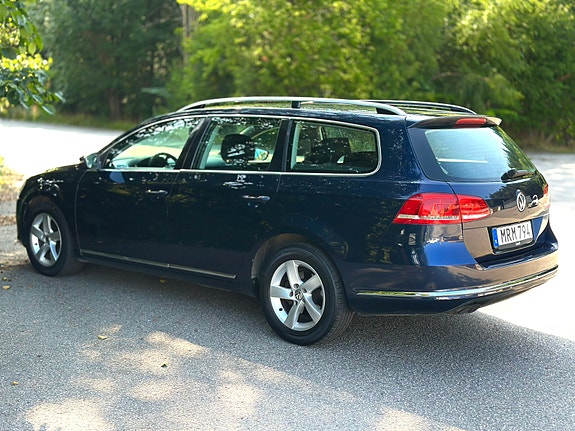 Volkswagen Passat 4 of 6