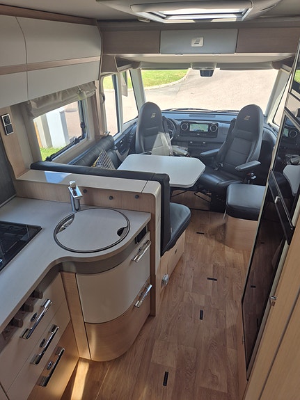 Hymer 780 Masterline 5 sits 11 of 12