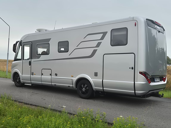 Hymer 780 Masterline 5 sits 4 of 12