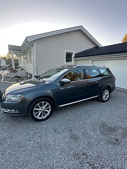Volkswagen Passat Alltrack 7 of 15