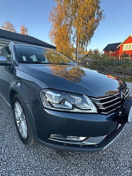 Volkswagen Passat Alltrack 5 of 15