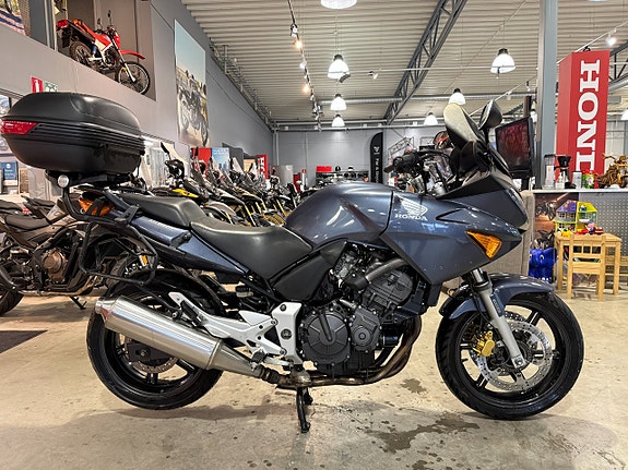 Honda CBF600SA ABS 2 of 12