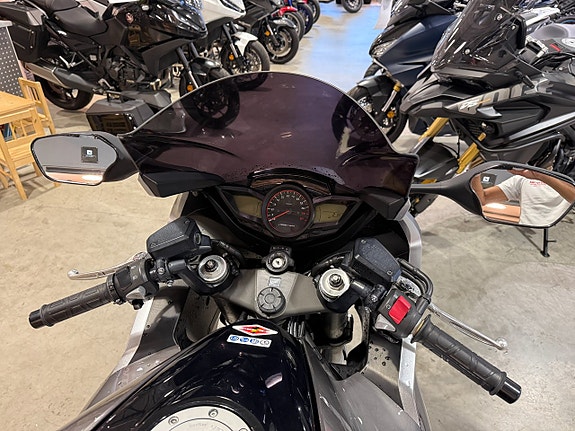 Honda VFR1200FA 12 of 12