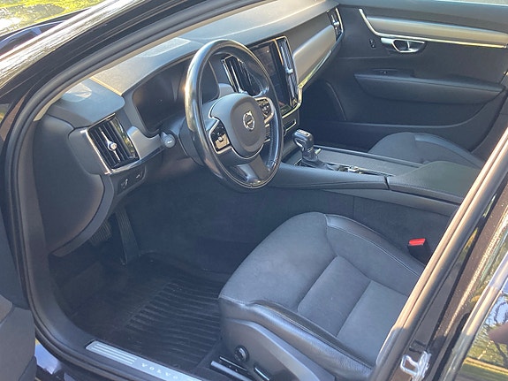 Volvo S90 7 of 10