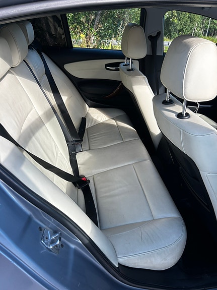 BMW 118d 8 of 10