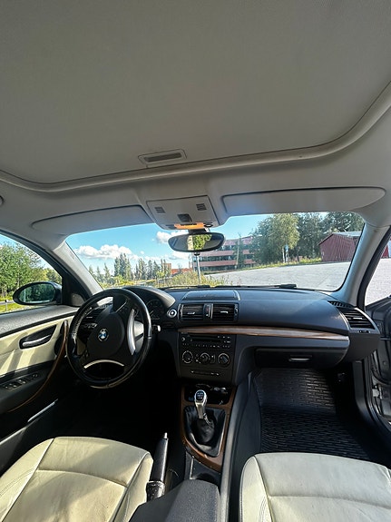 BMW 118d 6 of 10